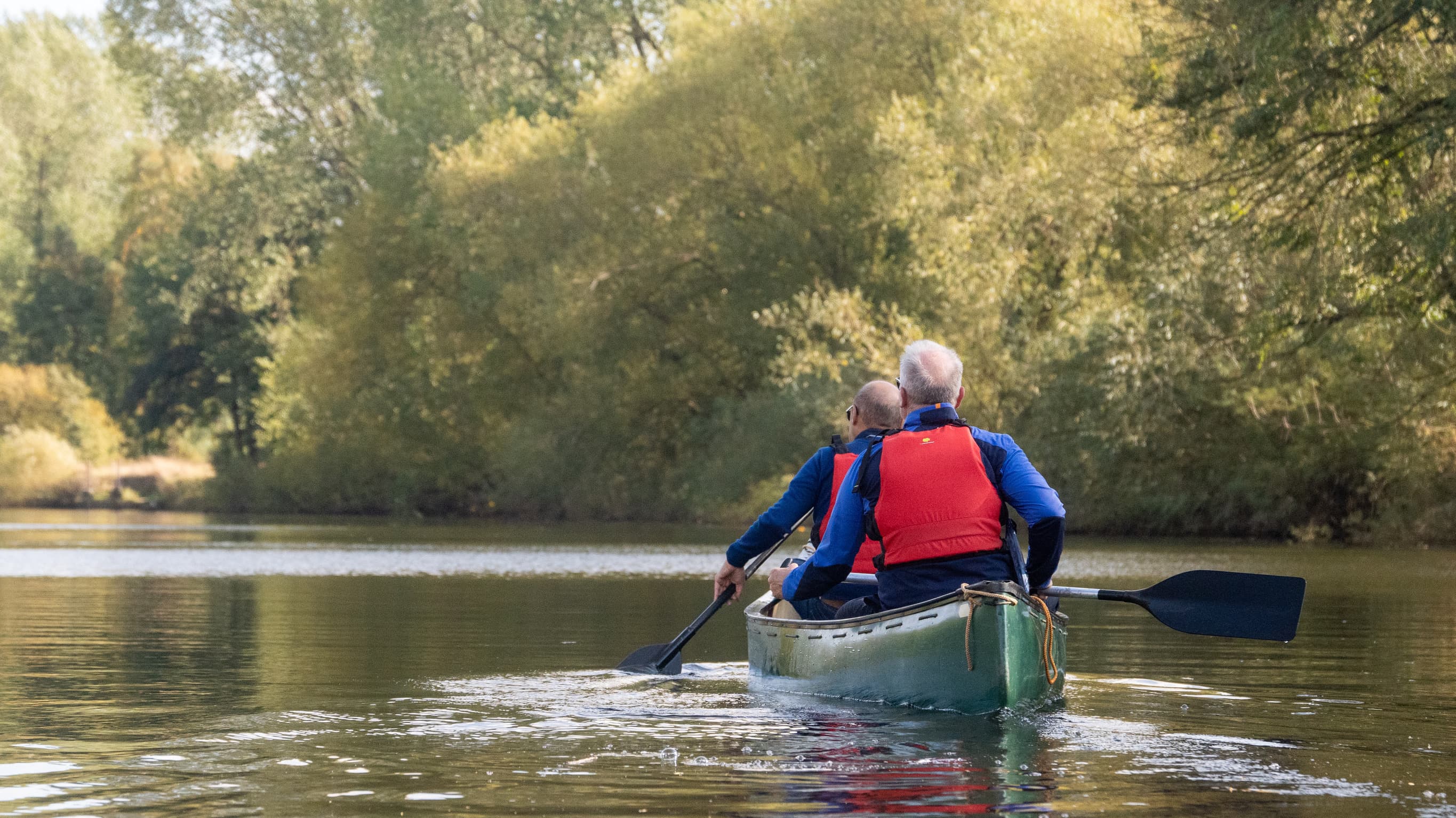 friends canoeing